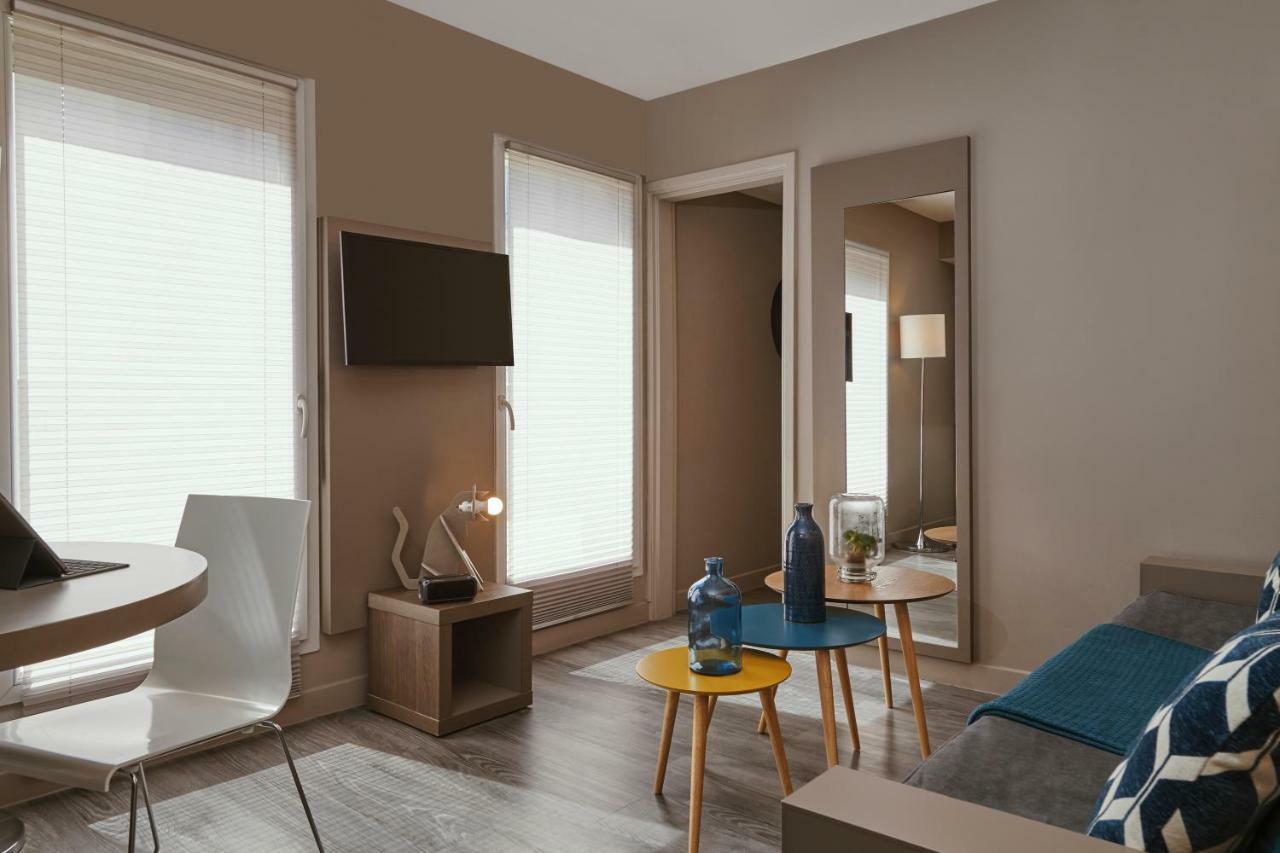 Aparthotel Adagio Vieux Port 4*