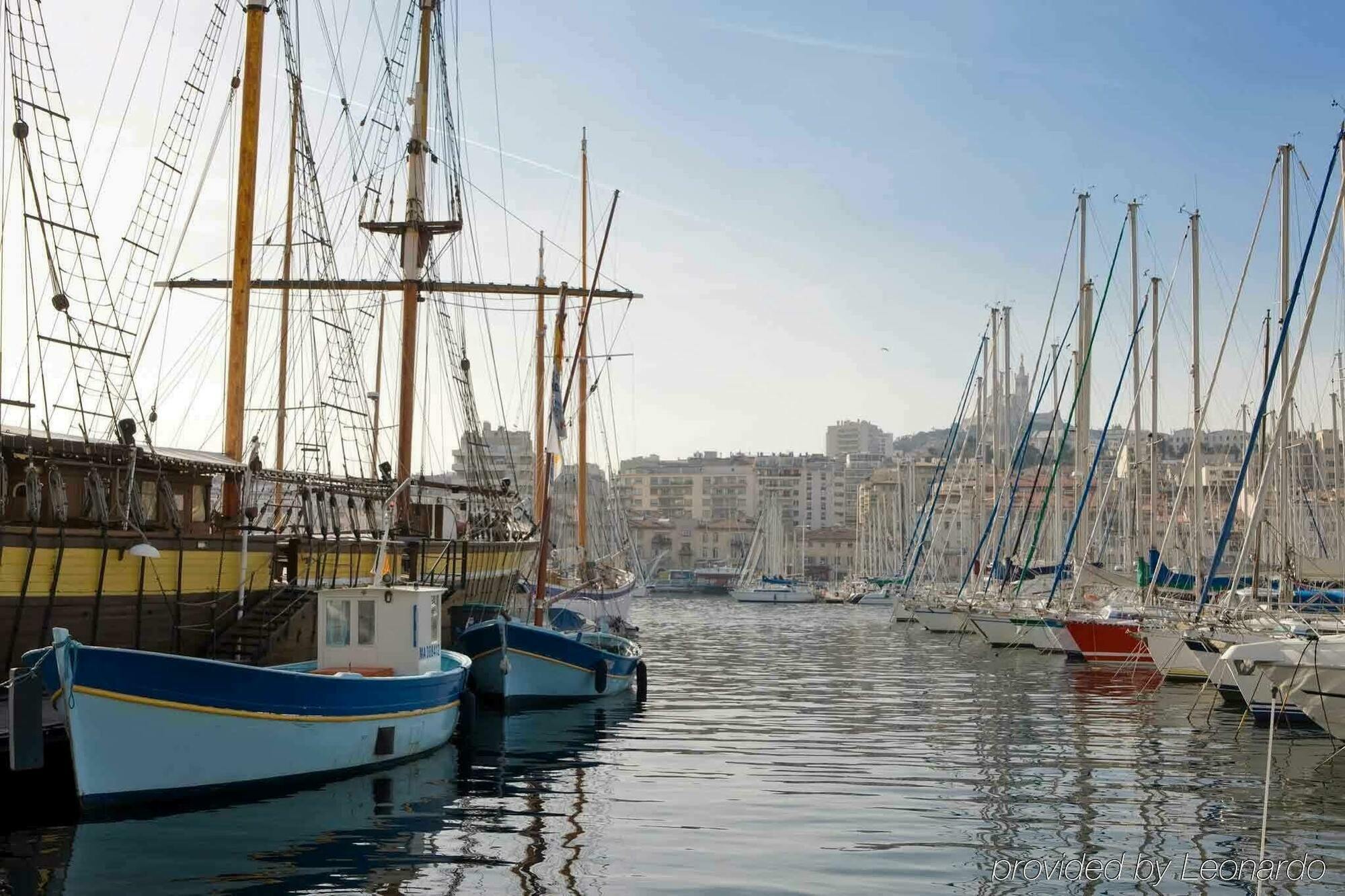 Adagio Vieux Port Aparthotel 4*
